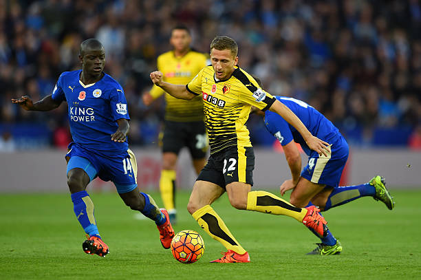 而是他多年 而是他多年